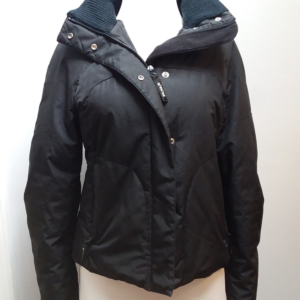 Playlife Down Jacket EUC XS Rugged Hike Camp Ski Black
